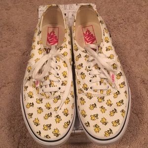 Vans (peanuts) Woodstock vans